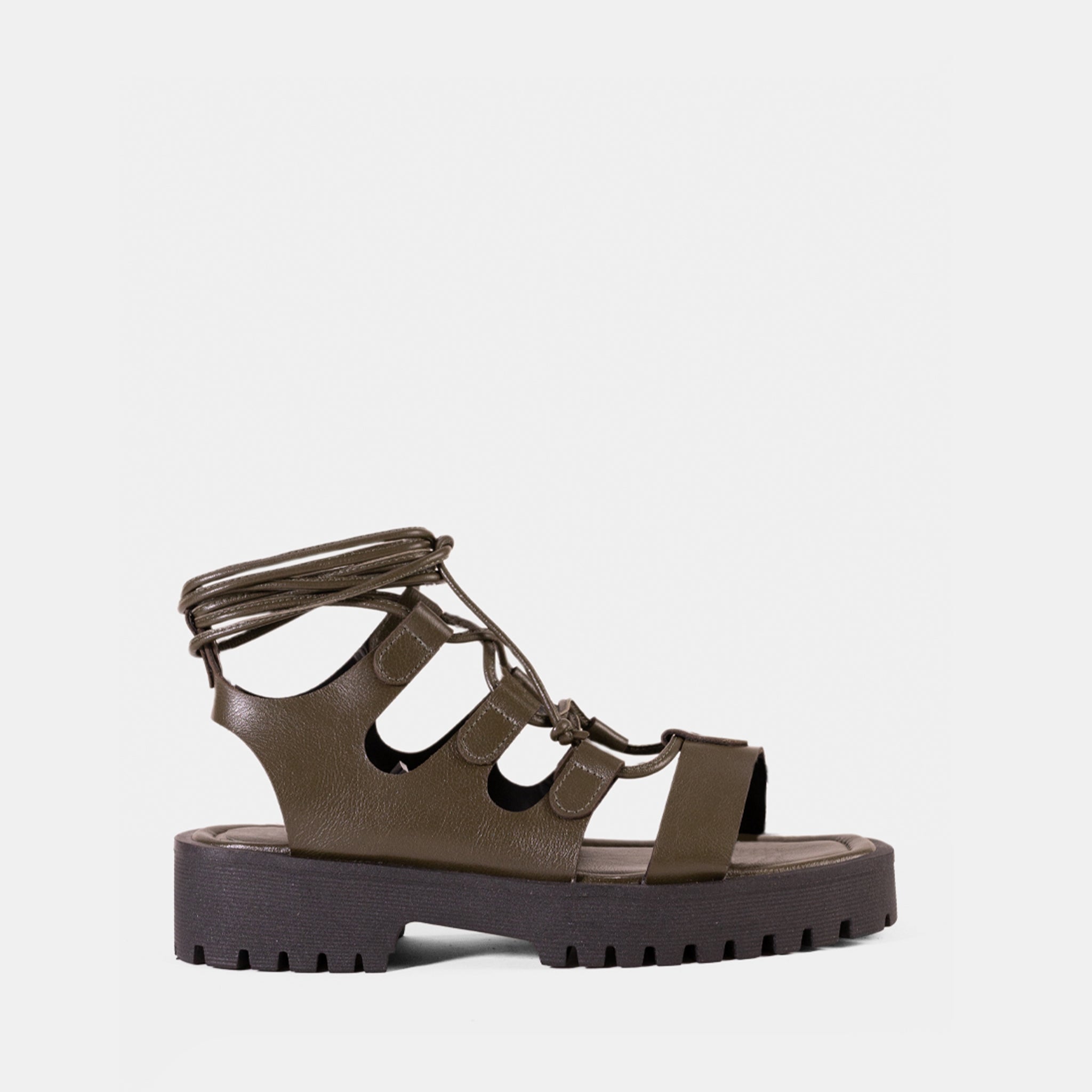 Sandália de Amarração com Solado Tratorado em Couro Musgo