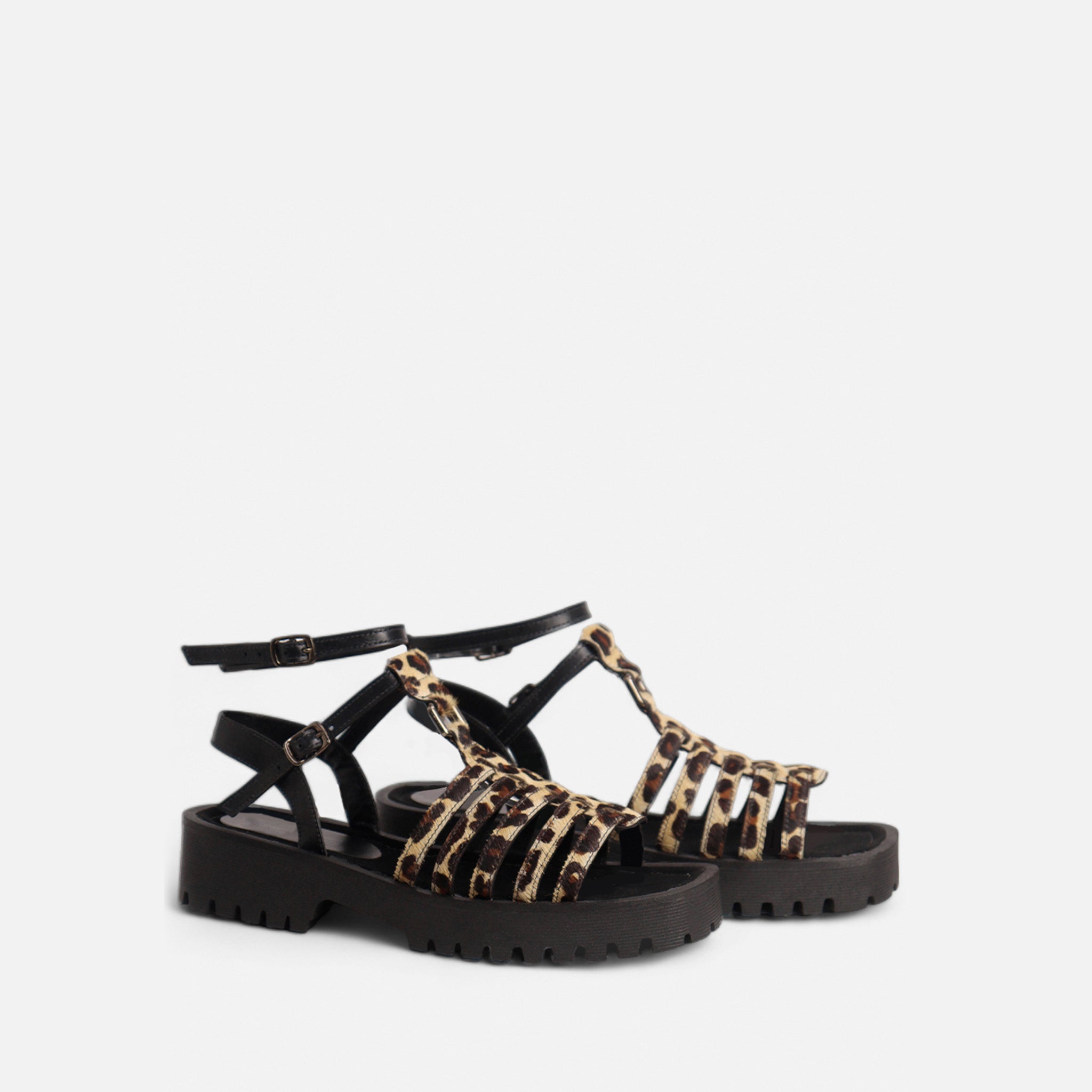 Sandália Fisherman Tratorada em Couro Animal Print