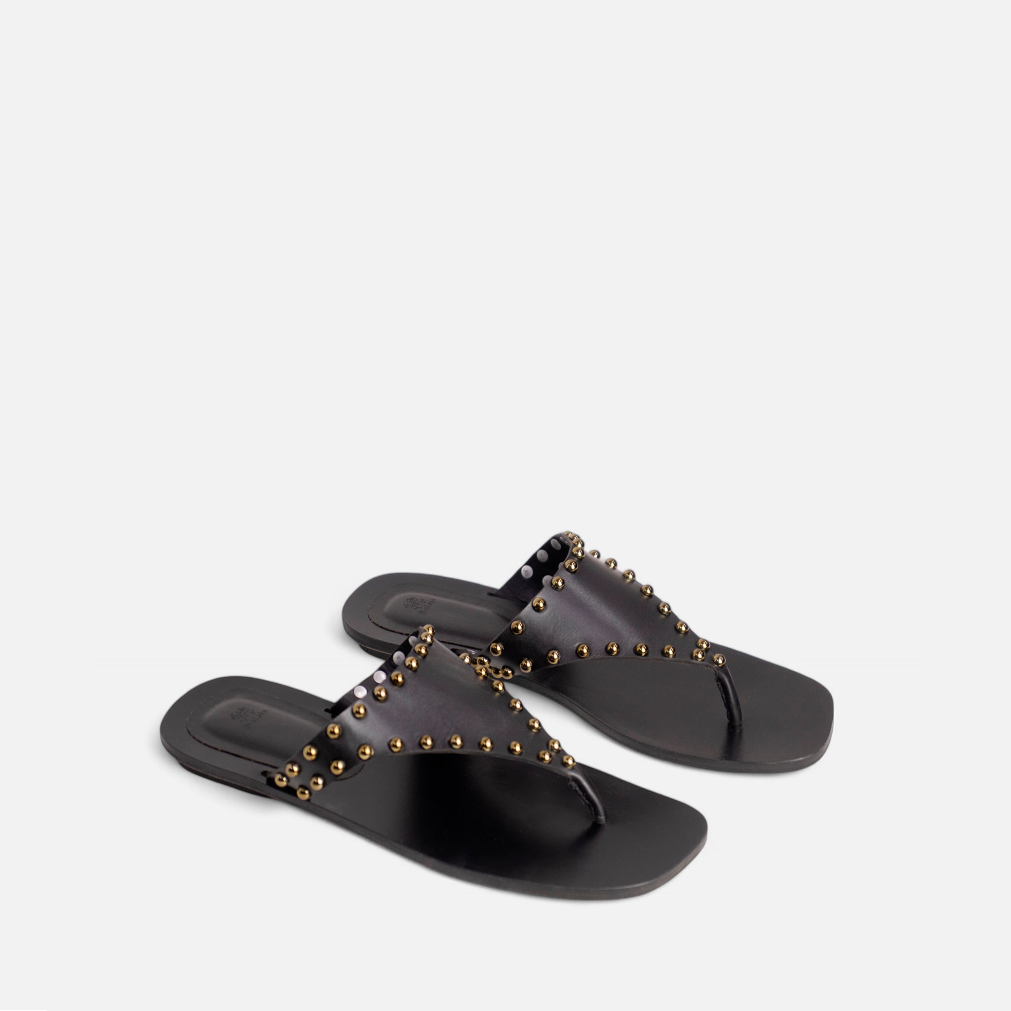 Rasteira Triangular com Enfeites em couro Preto