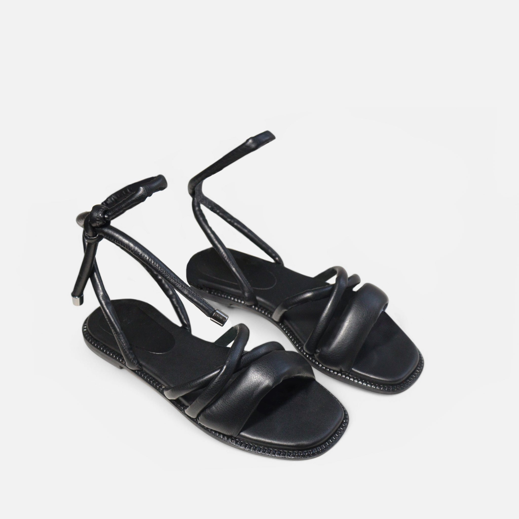 Rasteira Tiras e Amarração Pillow Preto