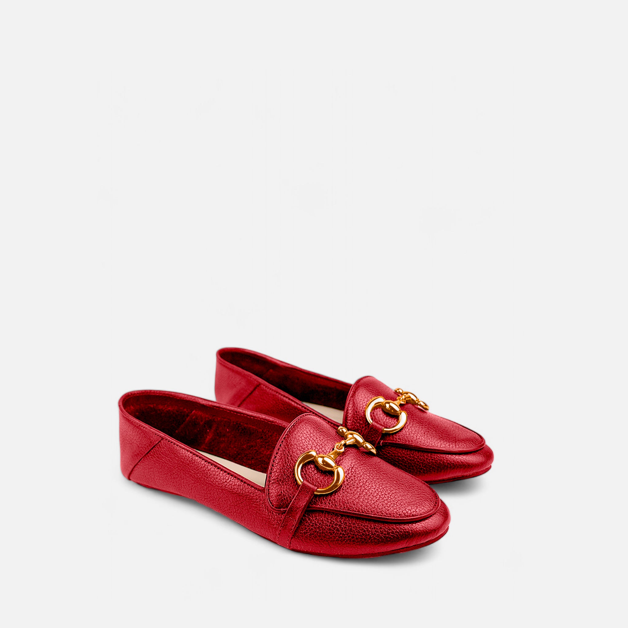 Mocassim com Detalhe em Metal em Couro Vermelho