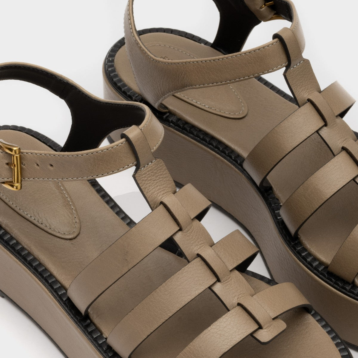 Flatform Fisherman em Couro Khaki