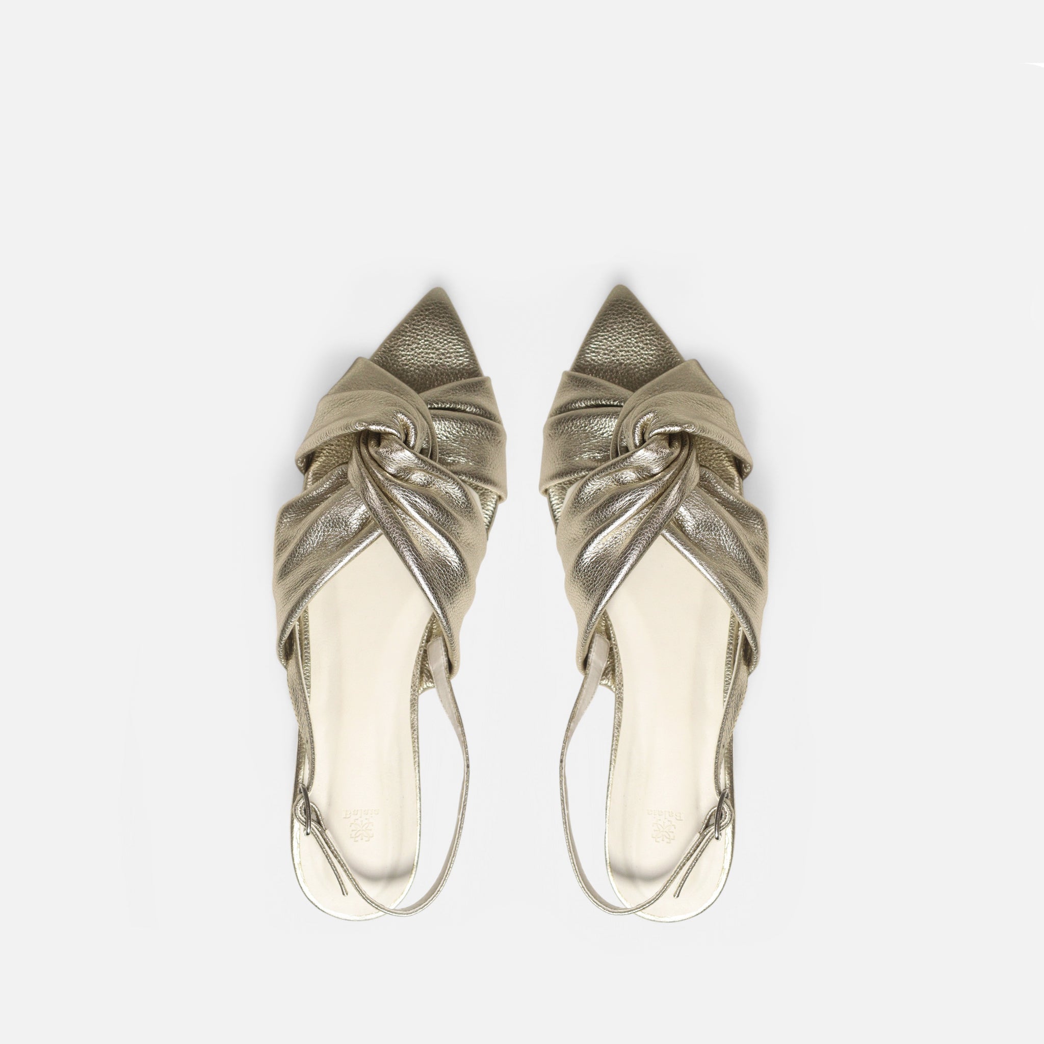 Slingback Tiras Entrelaçadas Pillow em Couro Ouro Velho