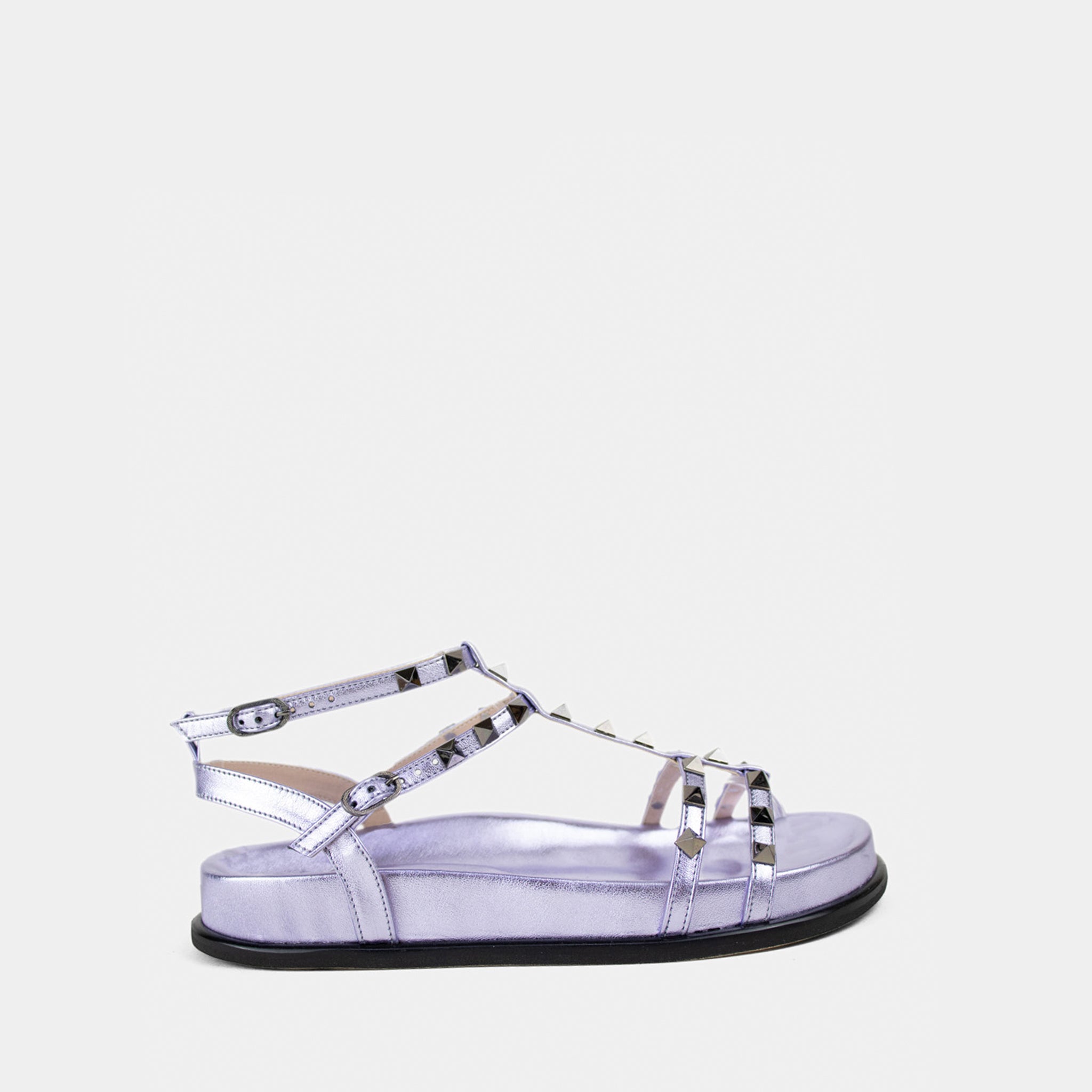 Sandália Papete Gladiadora com Spikes Metalizado Lilás