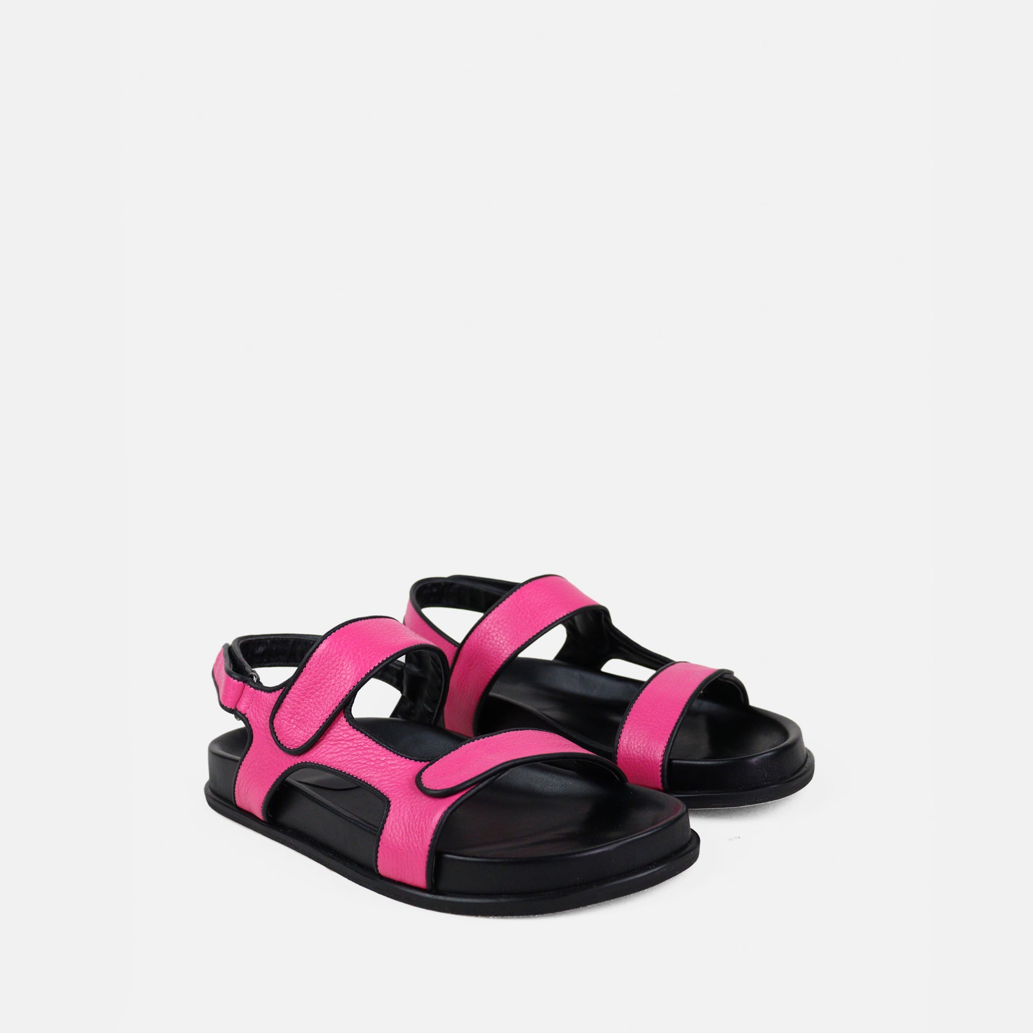 Sandália Papete com Detalhe em Vivo em Couro Magenta