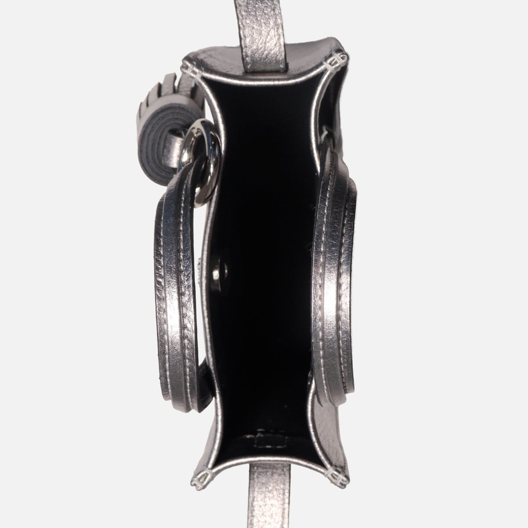 Bolsa Ana P em Couro Inox