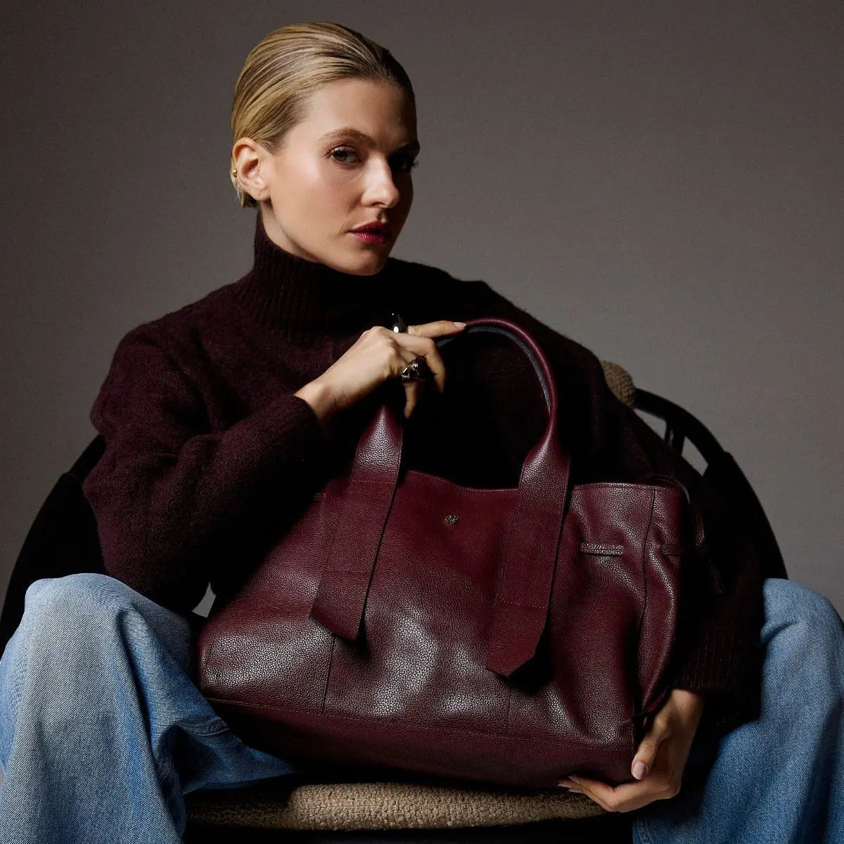 Bolsa Bianca em Couro Cabernet - Balaia