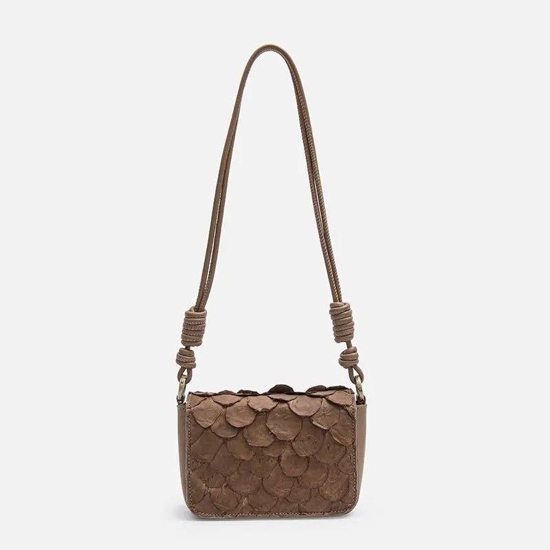 Bolsa Selena em Couro Pirarucu Grigio - Balaia
