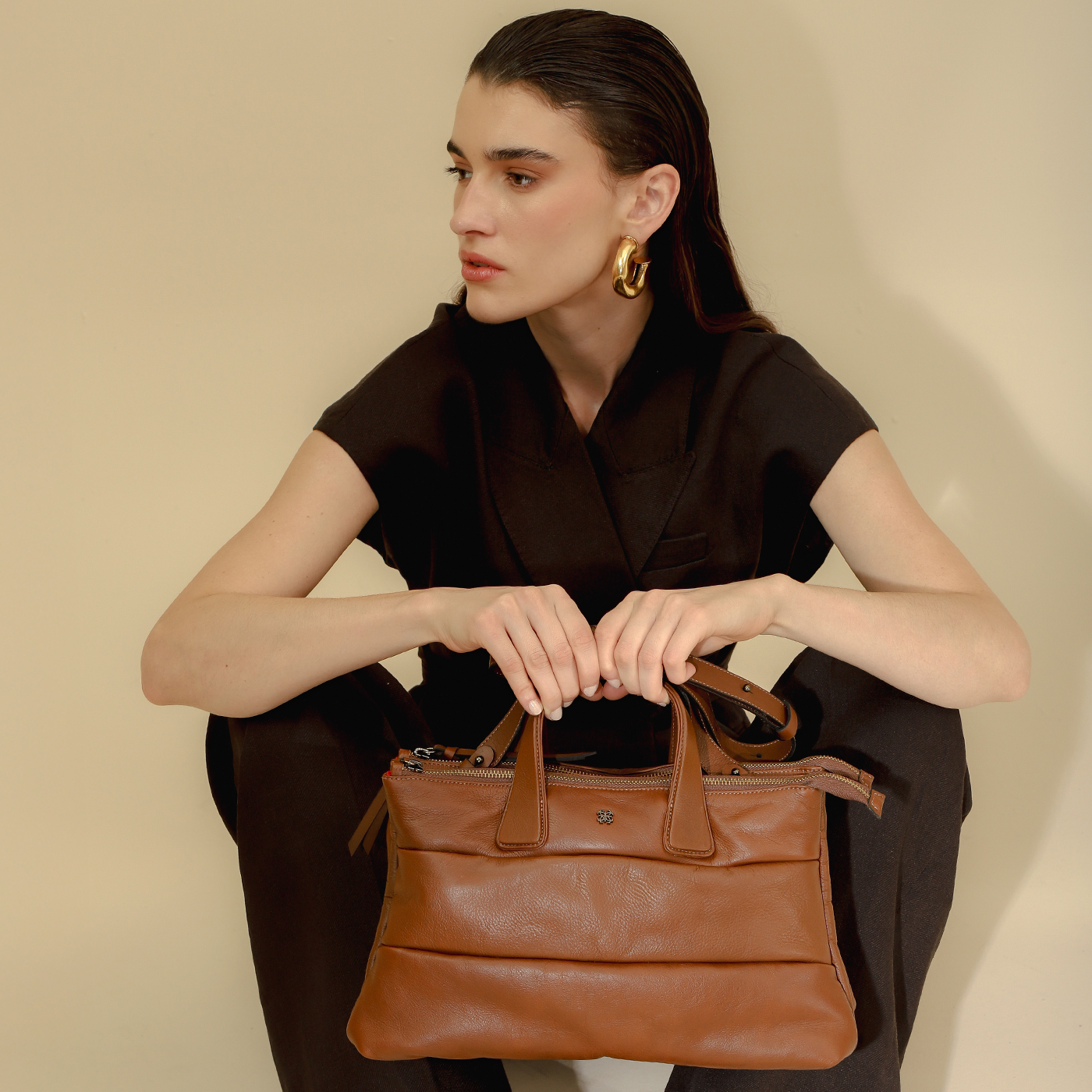 Bolsa Tote Mika M em Couro Cognac