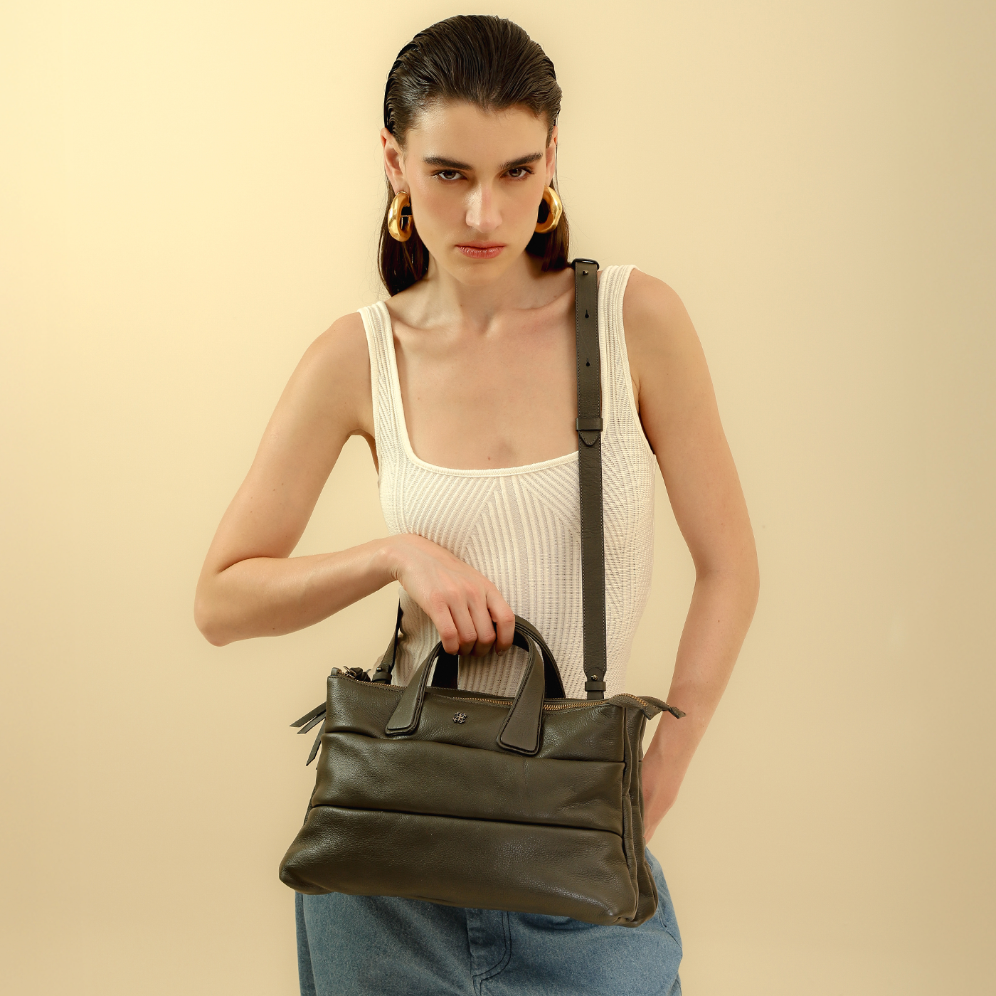 Bolsa Tote Mika M em Couro Musgo