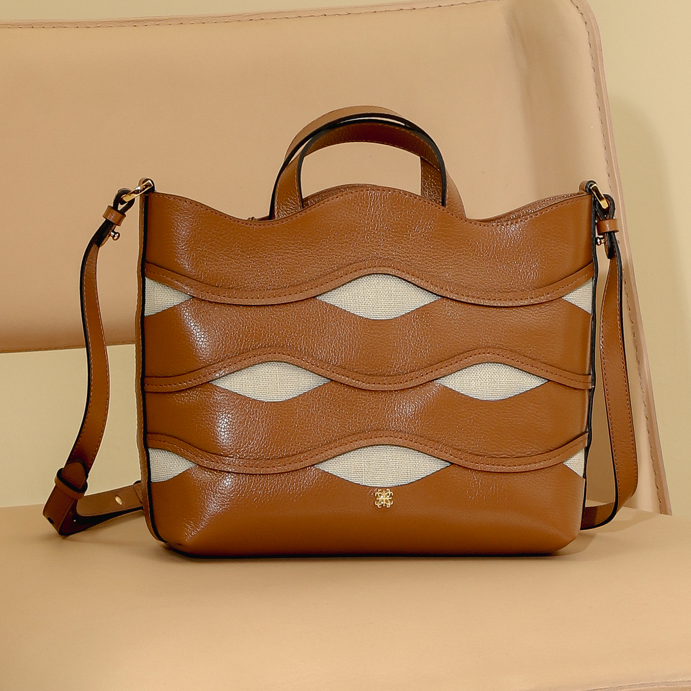 Bolsa Wave em Couro Carmel