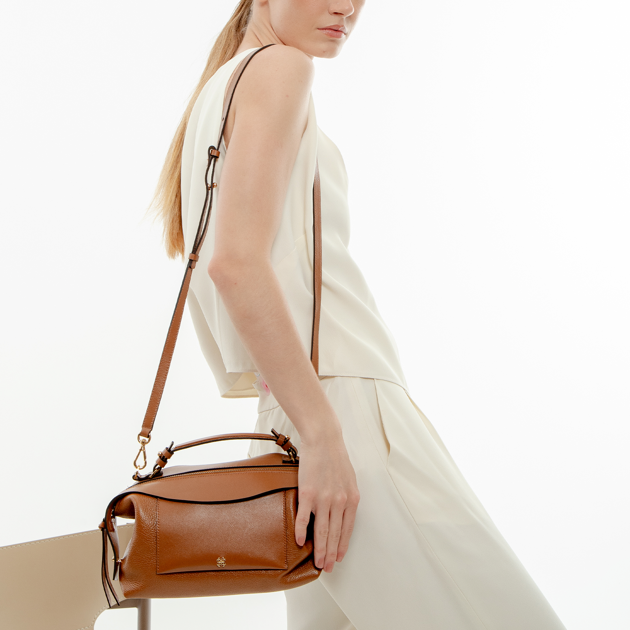 Bolsa Sil M em Couro Carmel