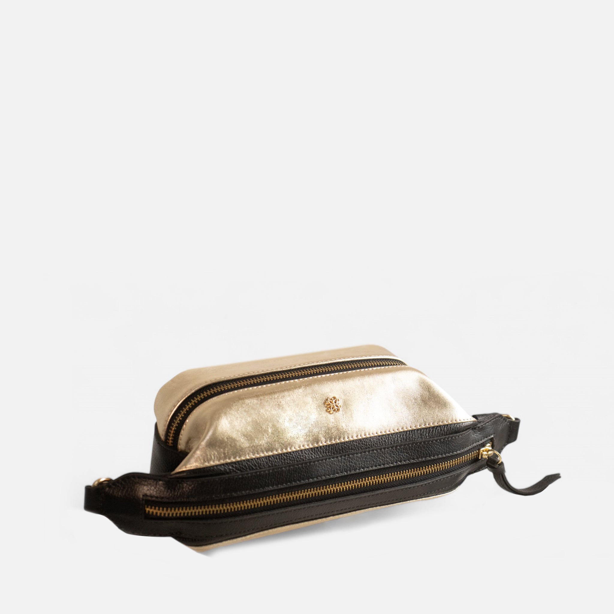 Pochete Amélie P em Couro Ouro e Preto