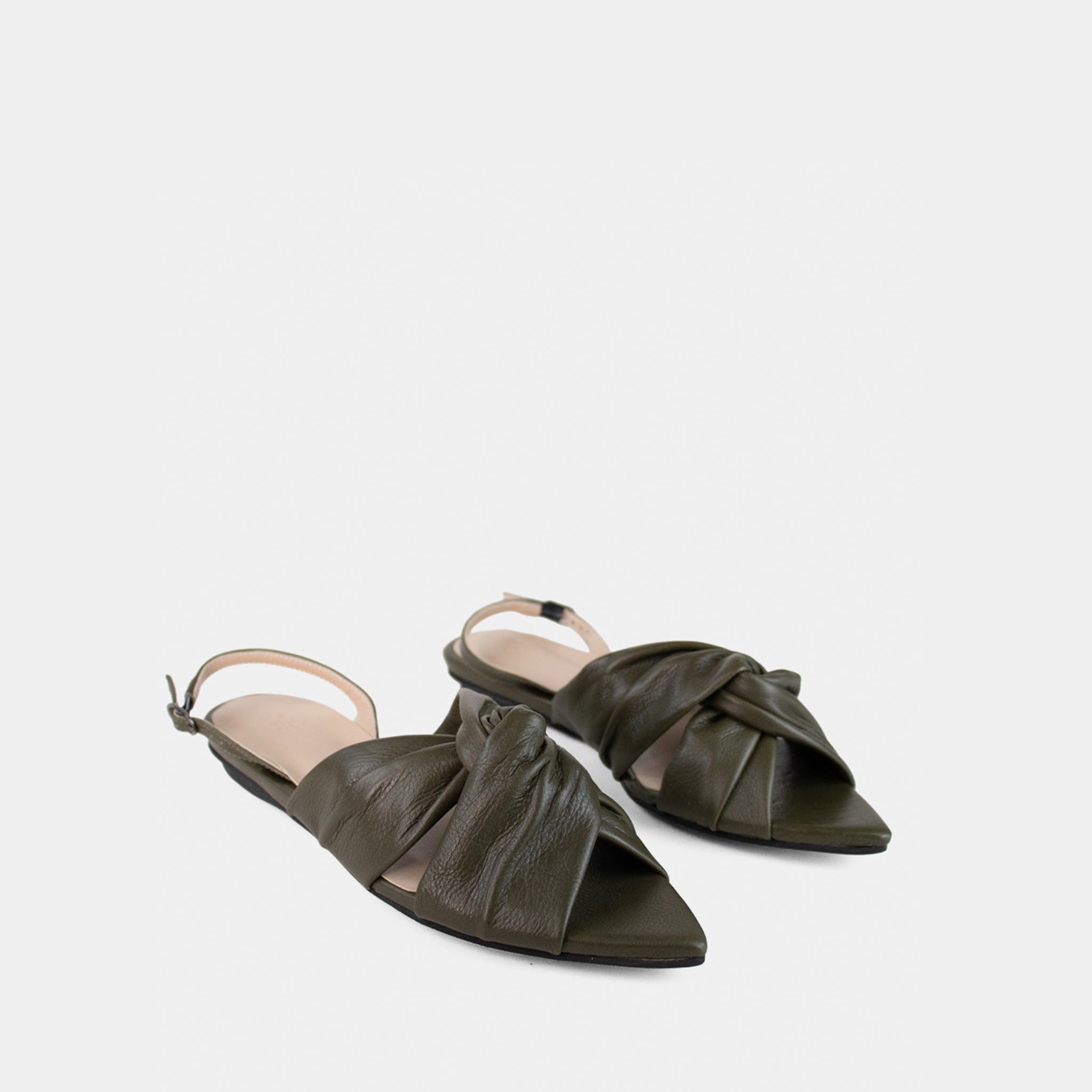 Slingback Tiras Entrelaçadas Pillow em Couro Musgo - Balaia