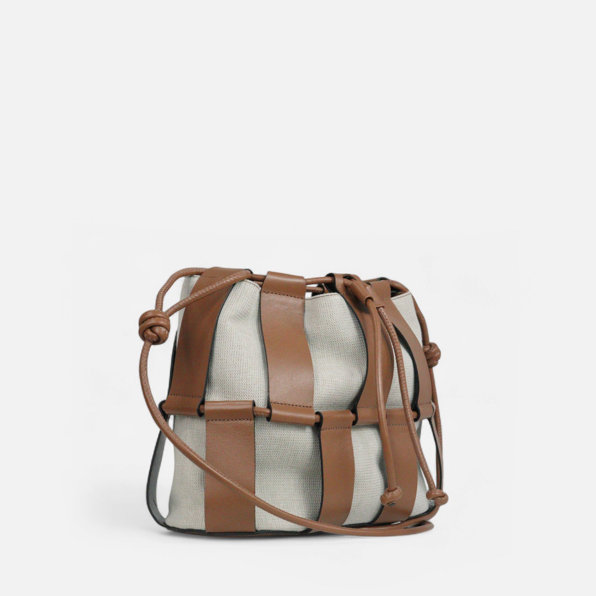 Bolsa Zena em Couro Carmel