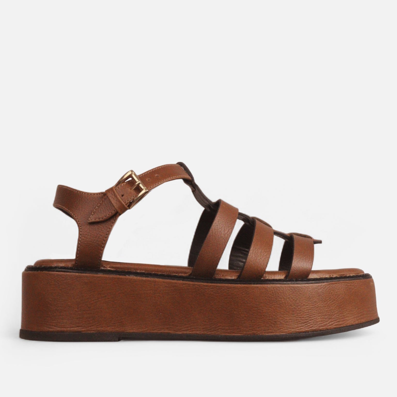 Flatform Fisherman em Couro Carmel