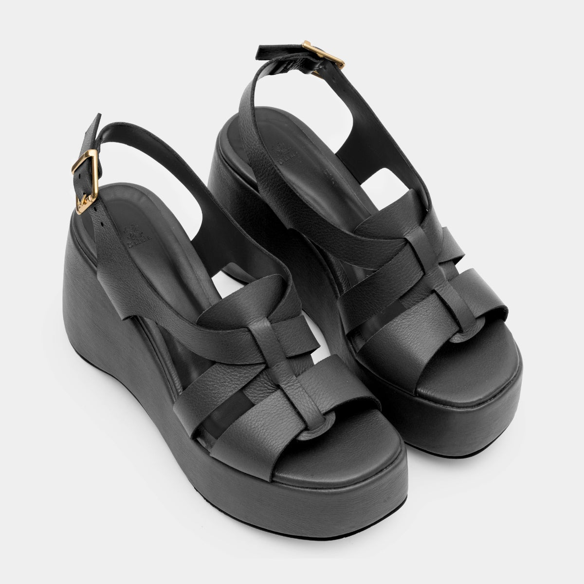 Sandália plataforma tiras preta