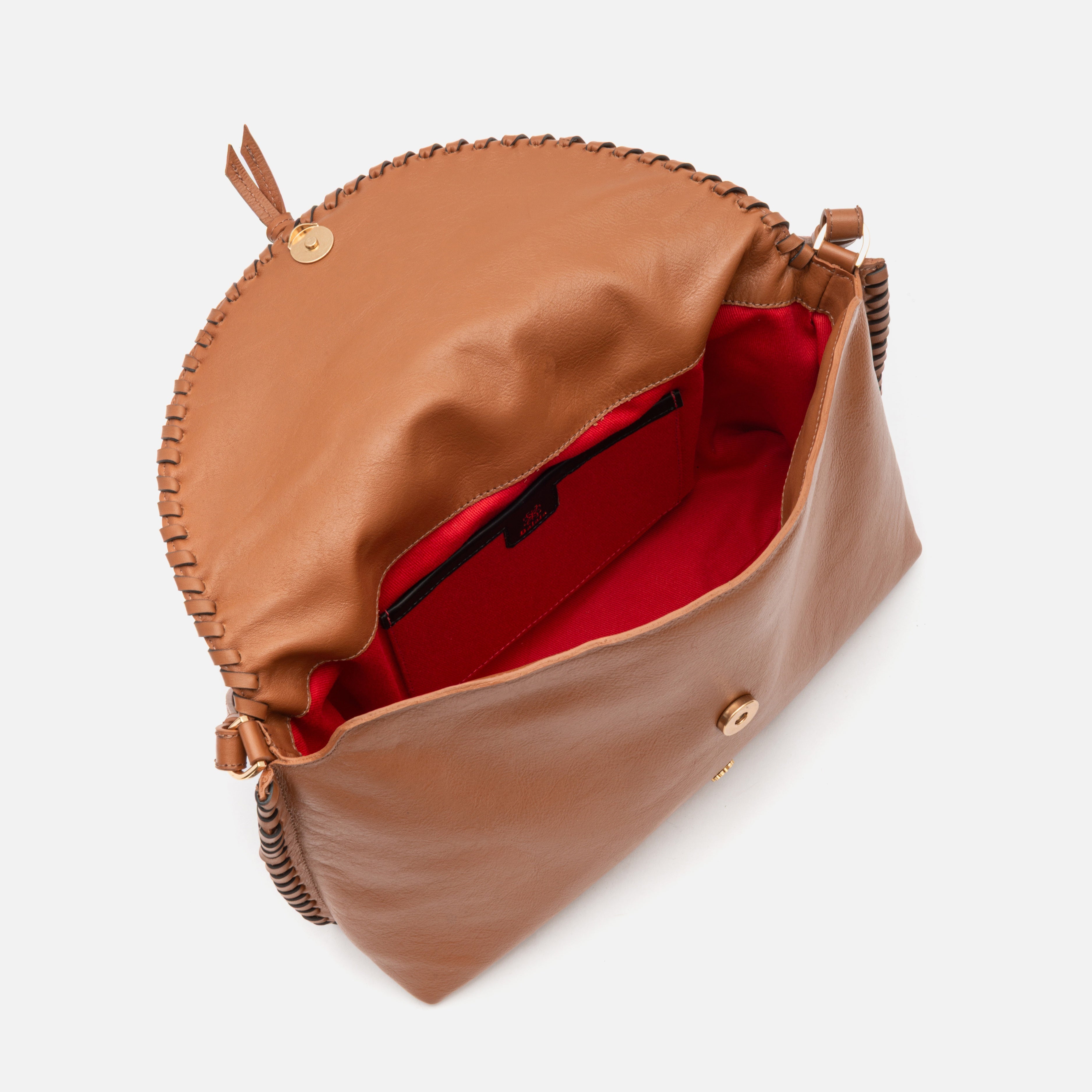 Bolsa Ivy em couro carmel