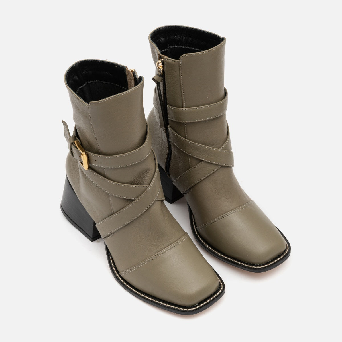 Bota Entrelaçada em Couro Khaki