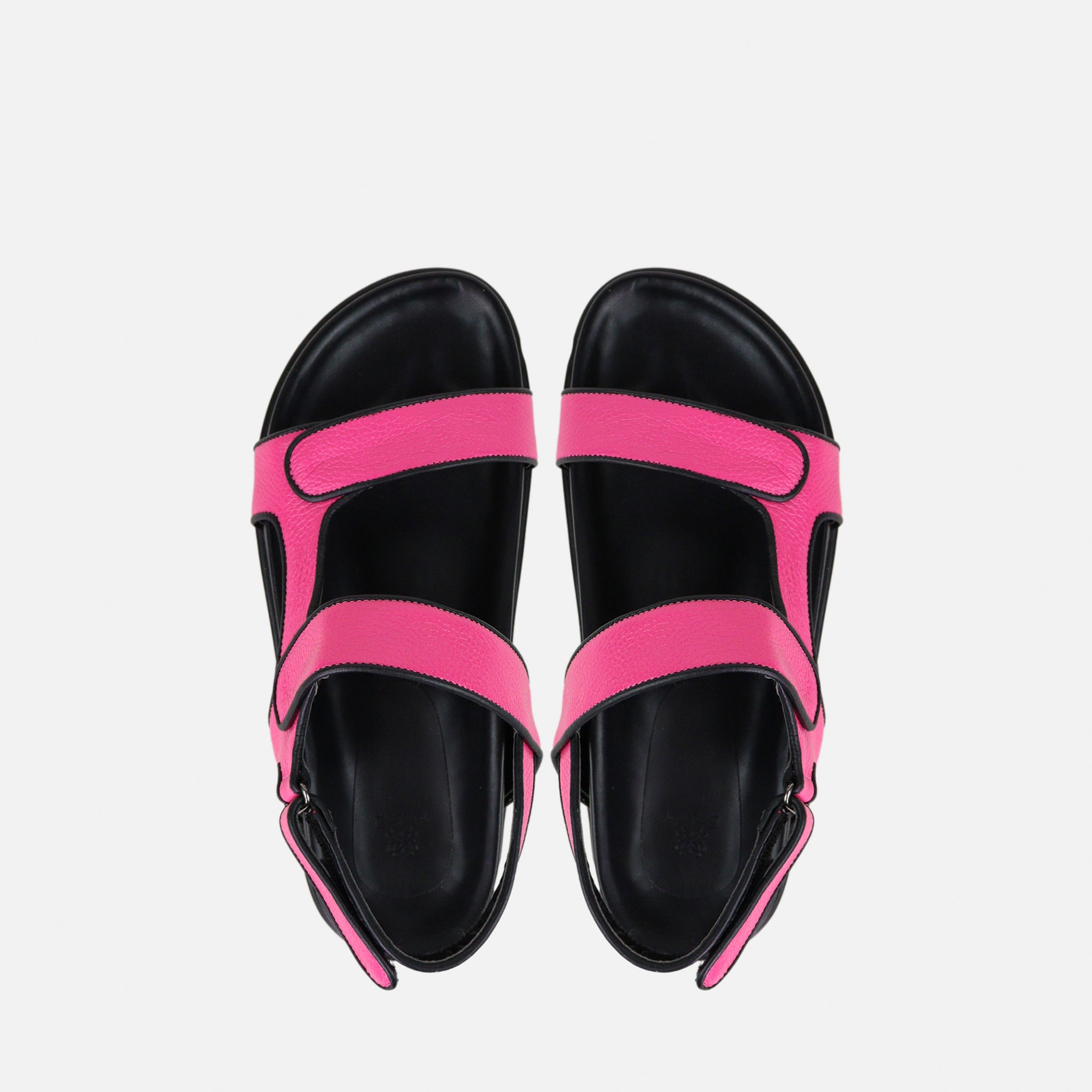 Sandália Papete com Detalhe em Vivo em Couro Magenta