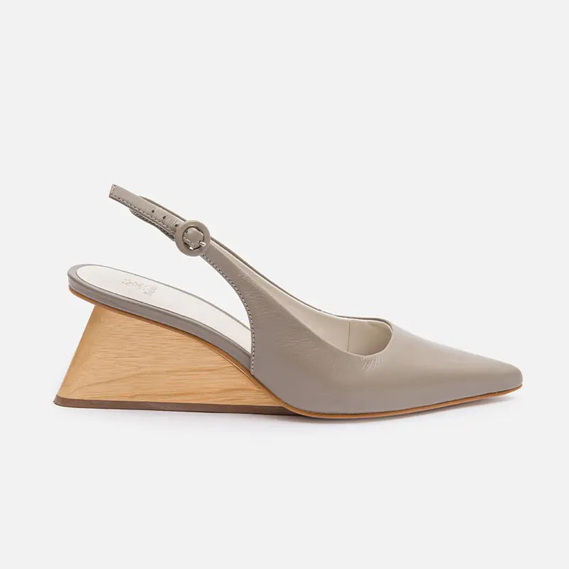 Scarpin Slingback Salto Arquitetônico Couro Cinza