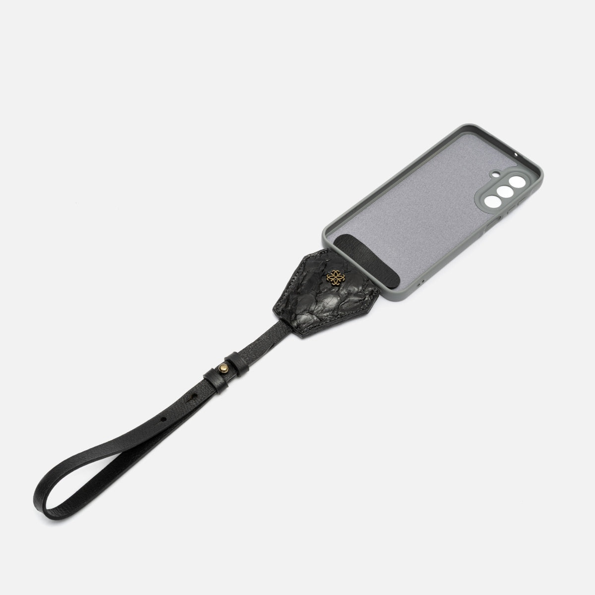 Bag Charm Multifuncional em Couro Pirarucu Preto - Balaia