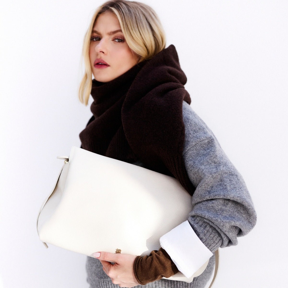 Bolsa Carmen Off White - Balaia