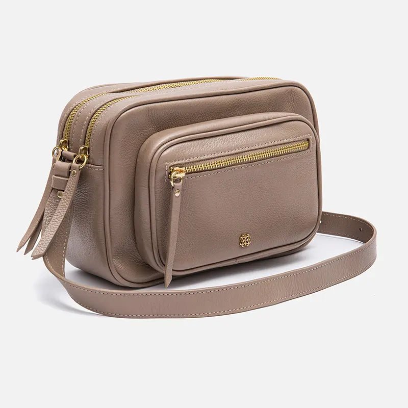 Bolsa Cecília em Couro Fendi - Balaia