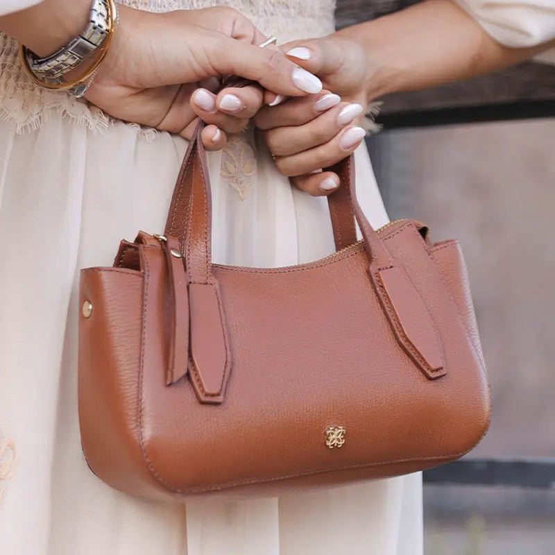 Bolsa Mini Celine em Couro Carmel - Balaia