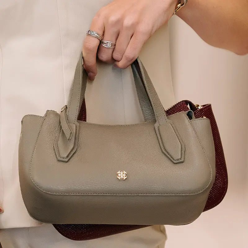 Bolsa Mini Celine em Couro Khaki - Balaia