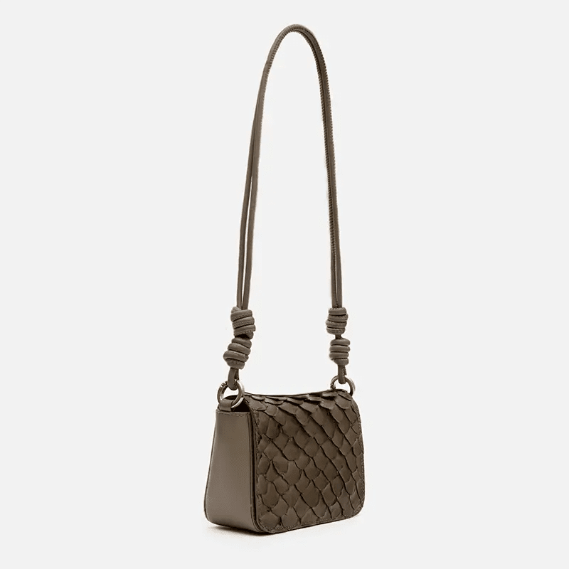 Bolsa Selena em Couro Pirarucu Grigio - Balaia