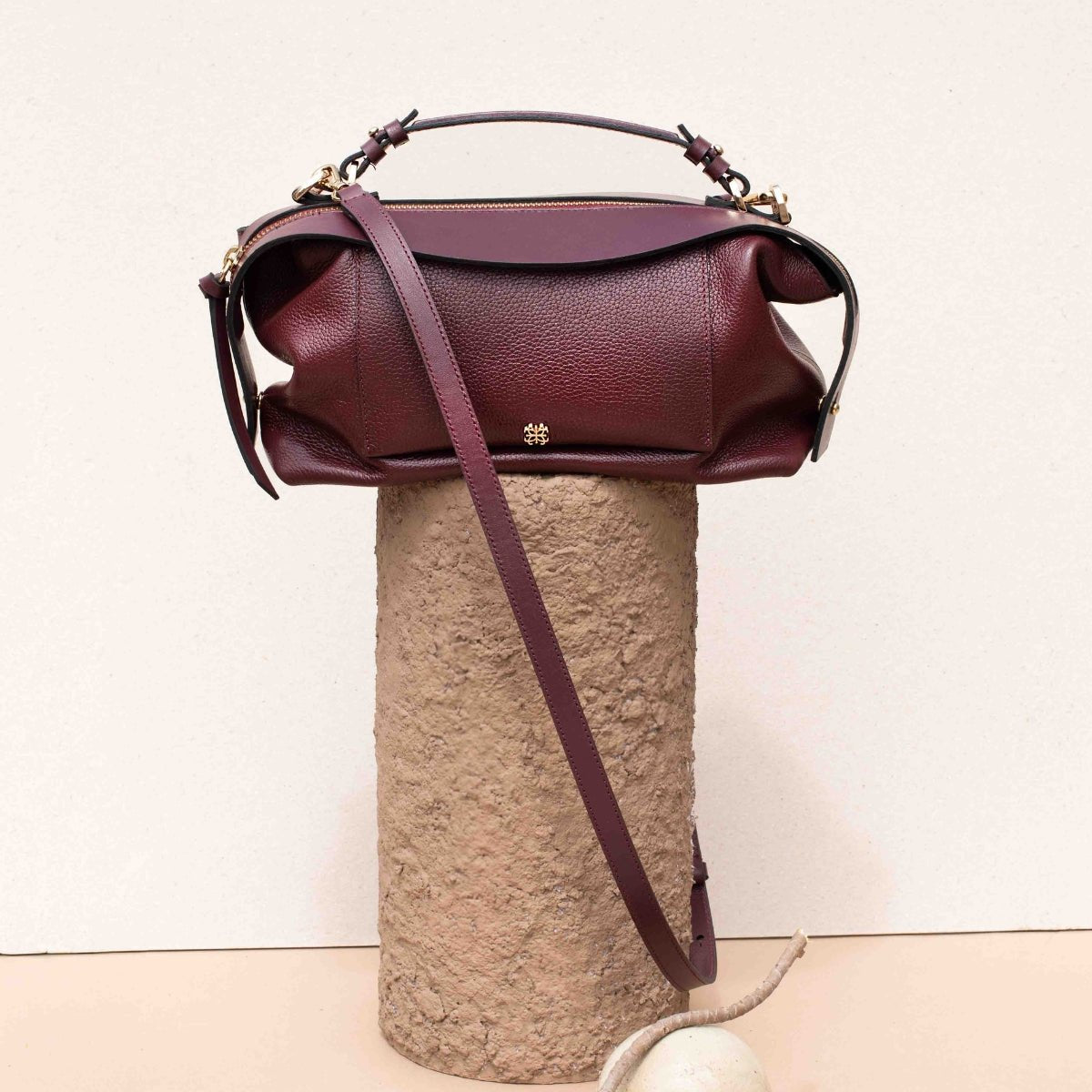 Bolsa Sil M em Couro Cabernet - Balaia
