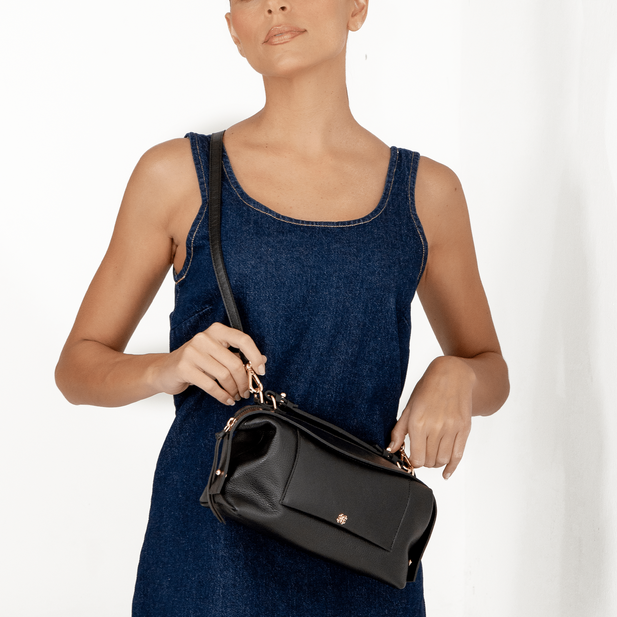 Bolsa Sil M em Couro Preto - Balaia