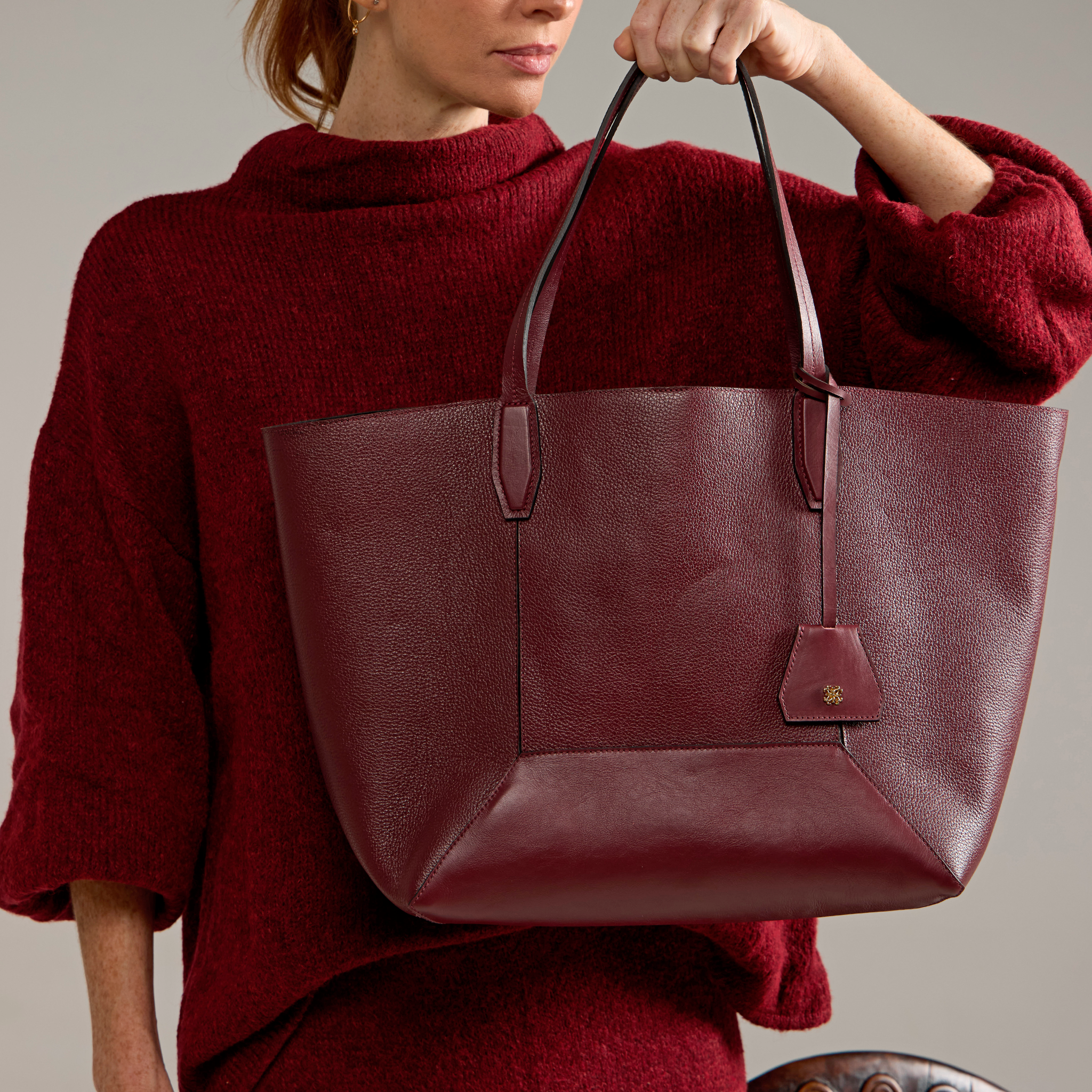 Bolsa Nanda G em Couro Cabernet