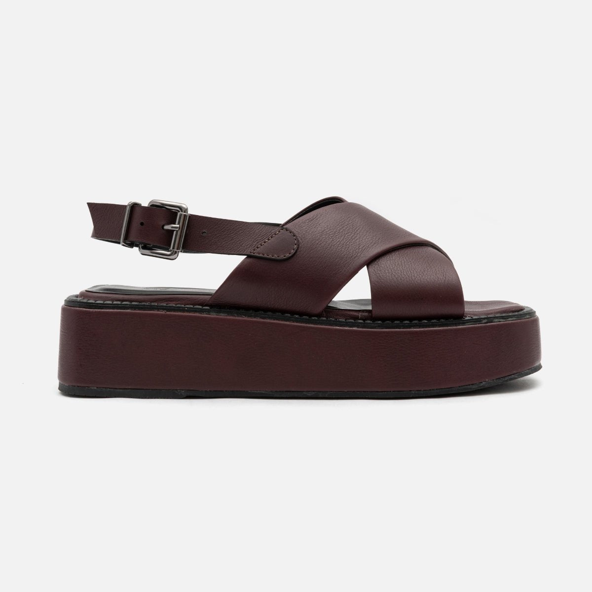 Flatform Tiras Cruzadas em Couro Cabernet - Balaia