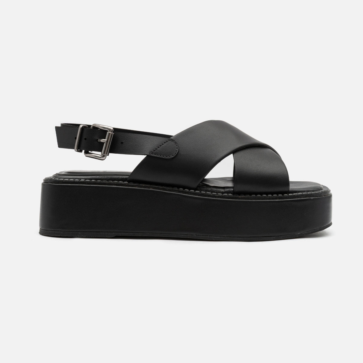 Flatform Tiras Cruzadas em Couro Preto - Balaia