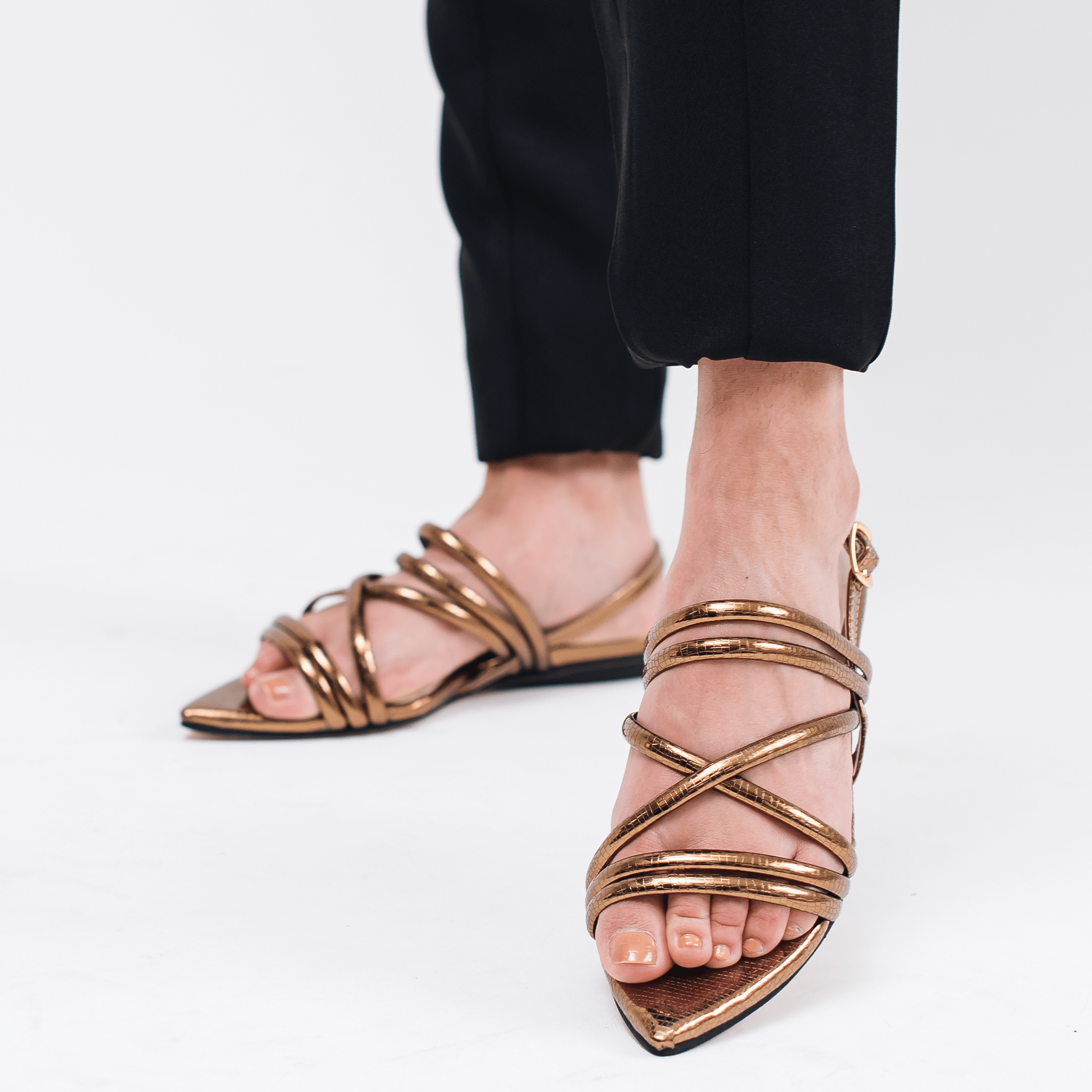 Rasteira Tiras Cruzadas Lezard Bronze - Balaia