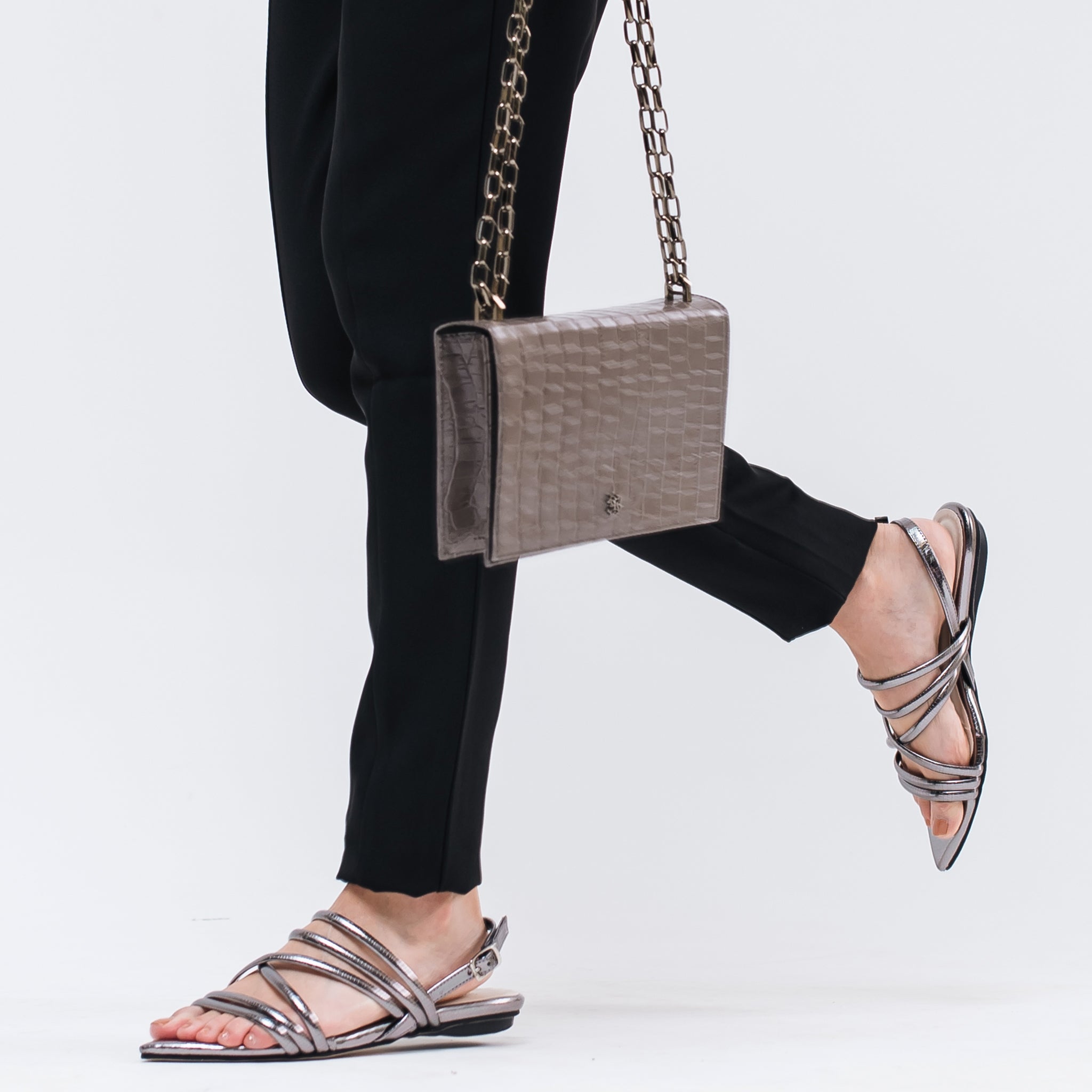 Rasteira Tiras Cruzadas Lezard Pewter - Balaia