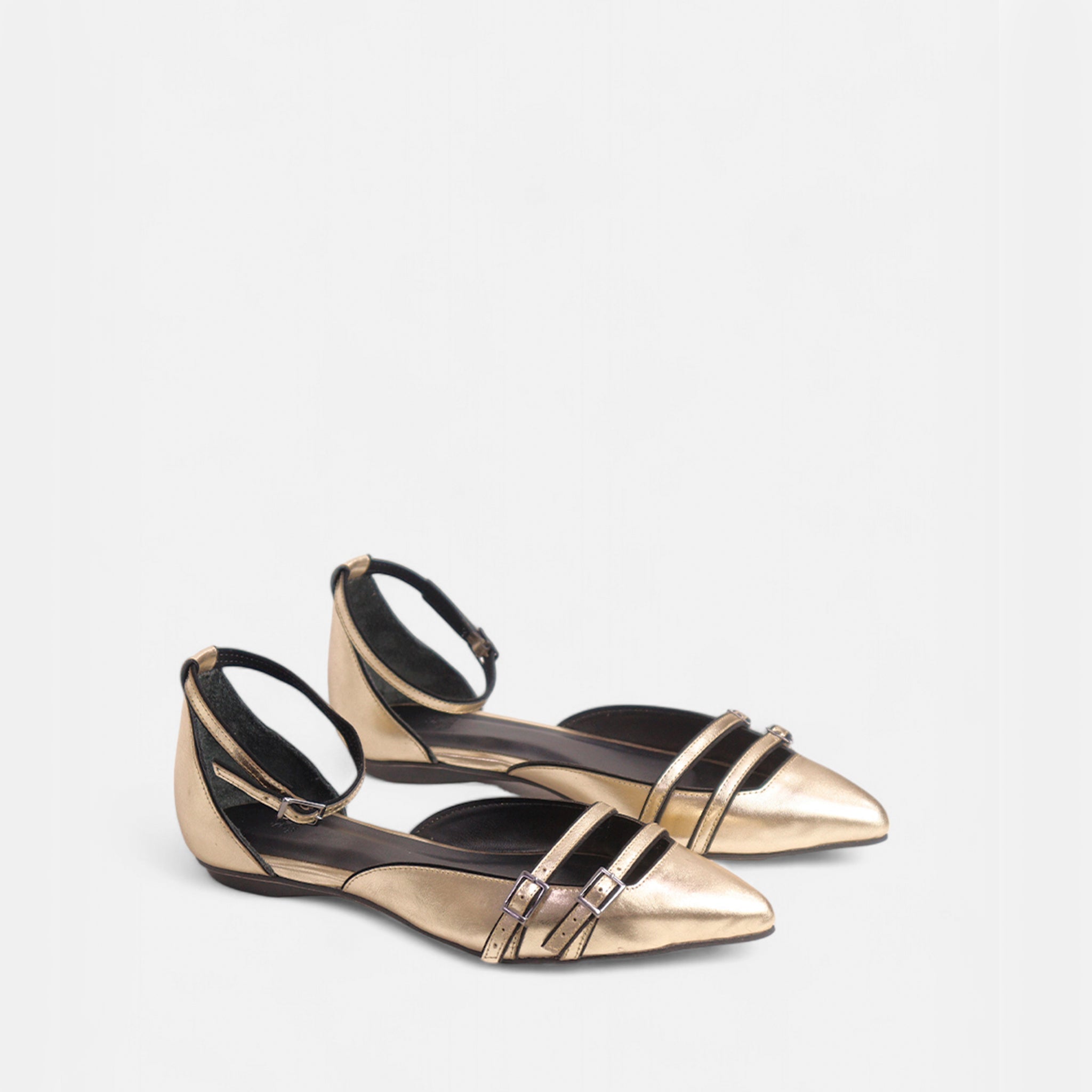 Sapatilha Decotada em Couro Ouro Light - Balaia
