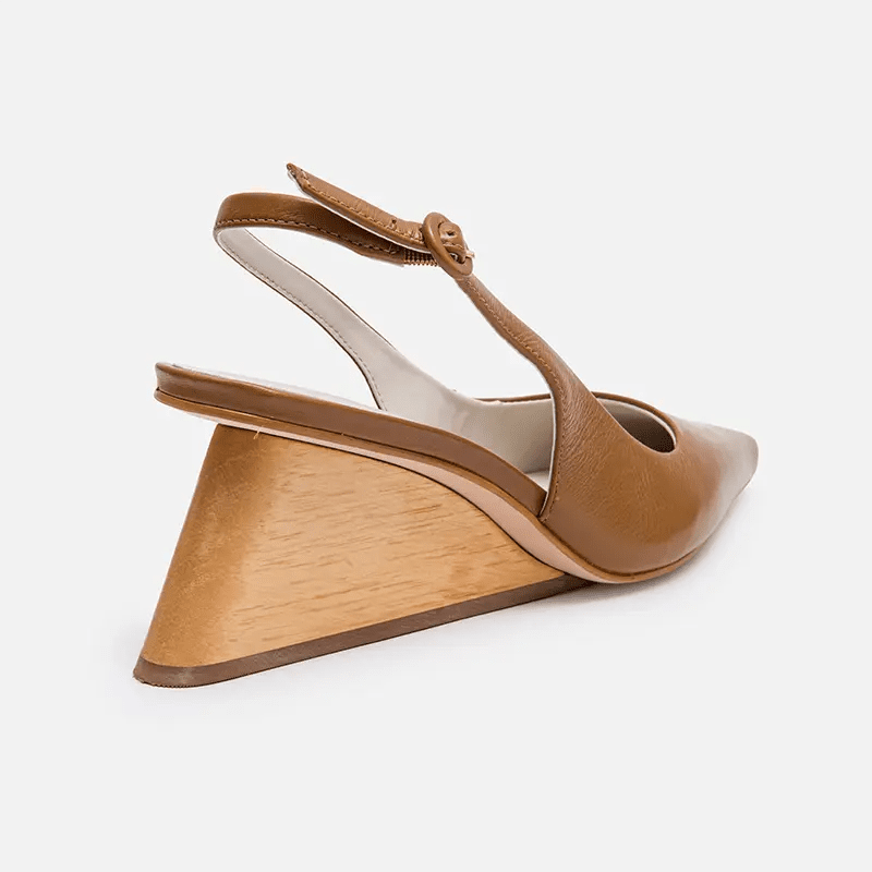 Scarpin Slingback Salto Arquitetônico Couro Carmel - Balaia