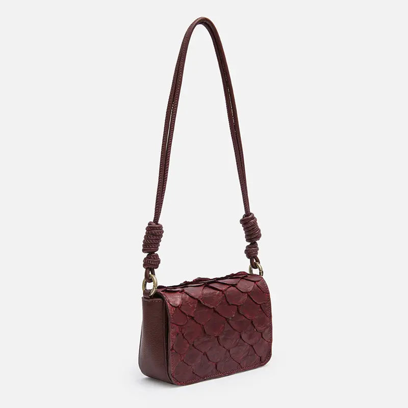 Bolsa Selena em Couro Pirarucu Cabernet